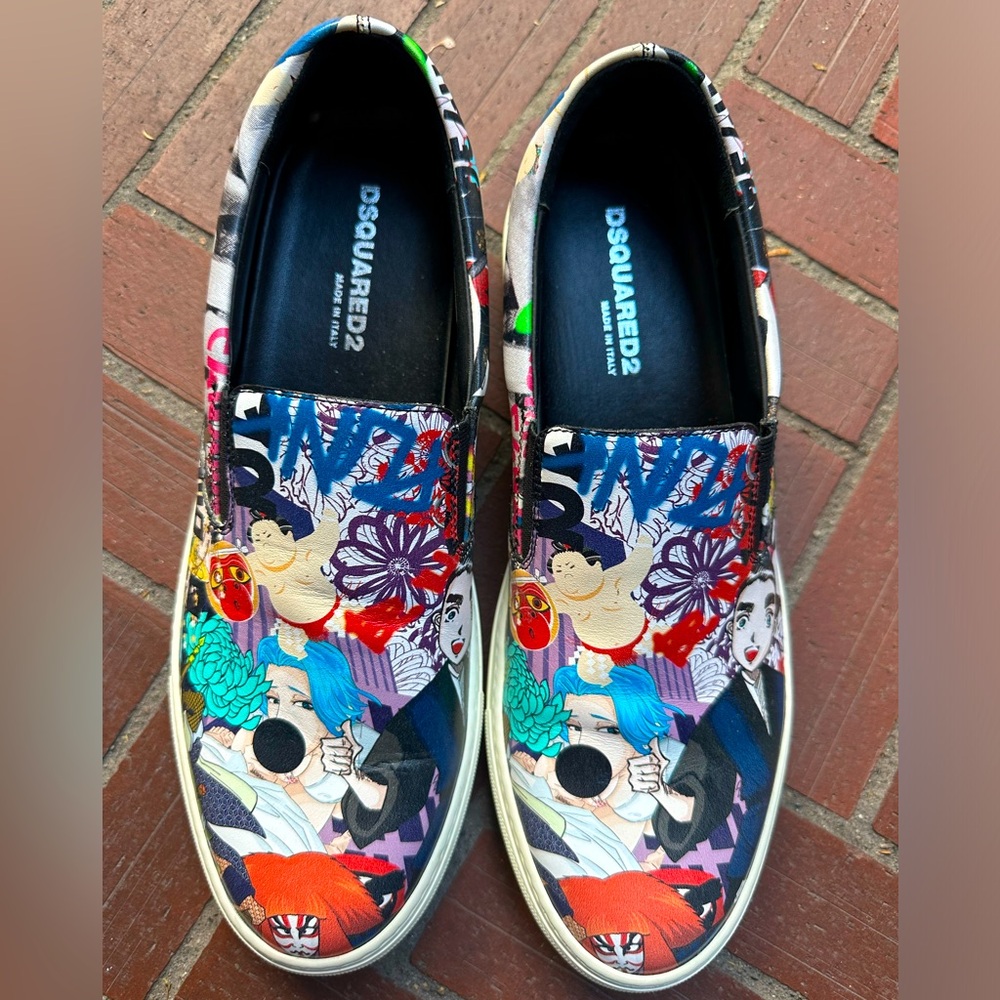DSQUARED2 slip on shoes. Like New. Size 43 EU.